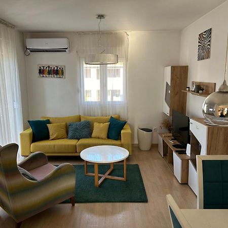Ana'S 2 Bedrooms Lovely Flat Podgorica Buitenkant foto