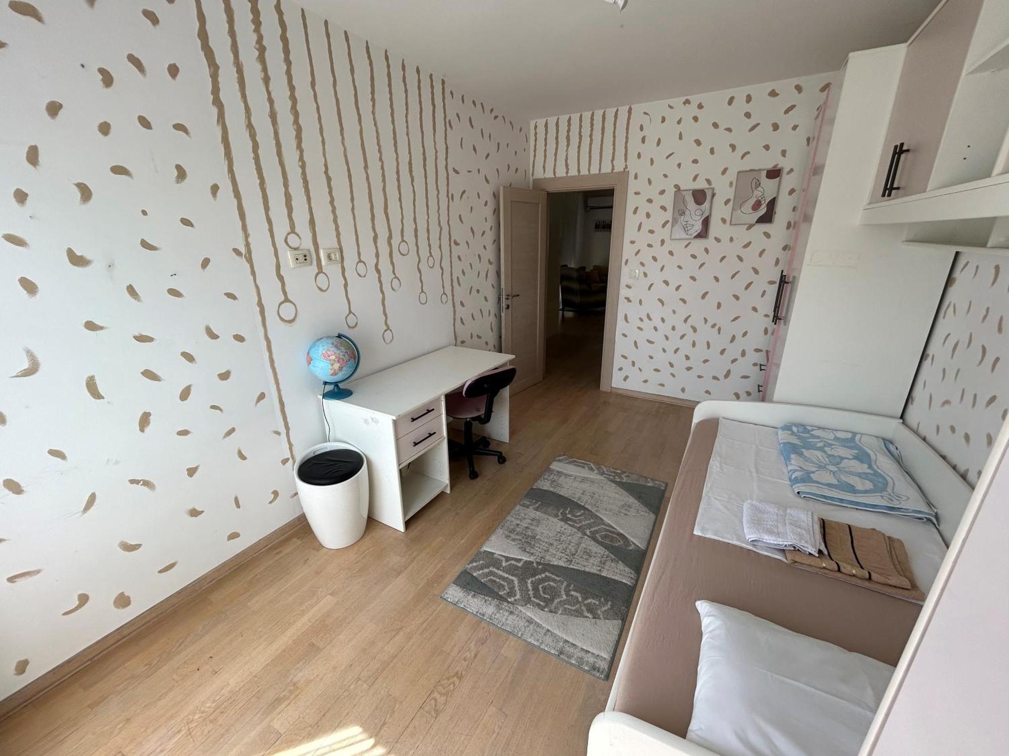 Ana'S 2 Bedrooms Lovely Flat Podgorica Buitenkant foto